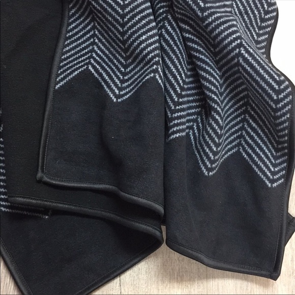Ike Behar Reversible Gray & Black Poncho Ruana - Picture 5 of 6